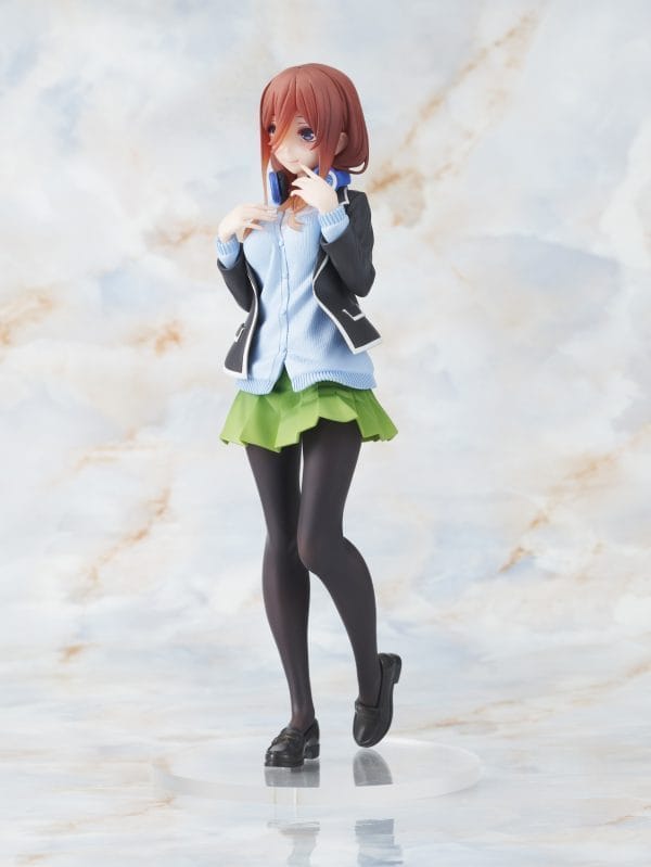 003 2 scaled TAITO - Coreful Figure - The Quintessential Quintuplets: Nakano Miku Uniform Ver.