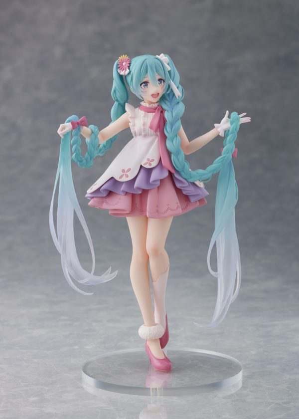 45521 scaled Taito - Hatsune Miku Wonderland Figure Rapunzel Ver.