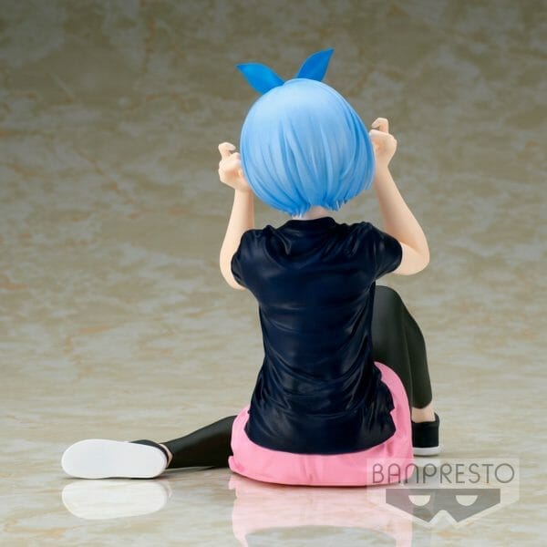 18513 2594997 4 Banpresto - RE:ZERO -STARTING LIFE IN ANOTHER WORLD- -RELAX TIME-REM TRAINING STYLE VER.