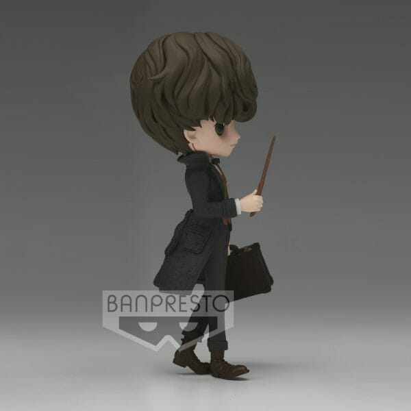 18523 2488829 3 Banpresto - FANTASTIC BEASTS Q POSKET - NEWT SCAMANDER - (VER.A)