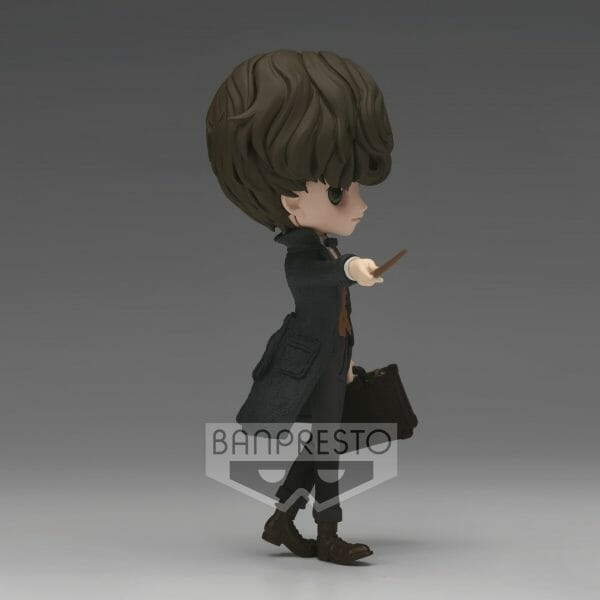 18524 2488829 3 Banpresto - FANTASTIC BEASTS Q POSKET - NEWT SCAMANDER - ( VER.B )