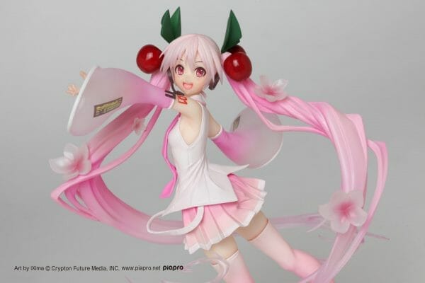 4 2 Taito - Sakura Miku Figure: Newly written 2020 Ver.