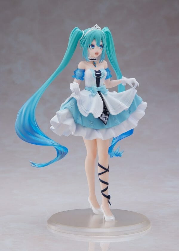 8593 TAITO - Hatsune Miku Wonderland Figure Cinderella ver.