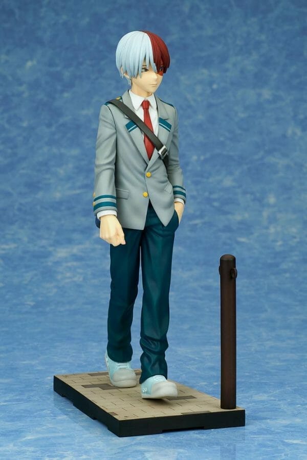 BF24294R 3 BellFine - KONEKORE: Shoto Todoroki Uniform Ver. My Hero Academia 1/8 Scale Figure