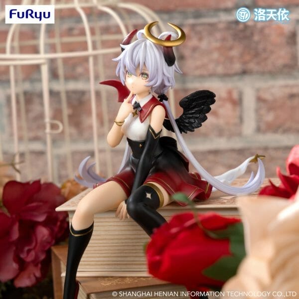 AMU SHP1033 02 FURYU - LUO TIAN YI Noodle Stopper Figure - V Singer Luo Tian Yi Fallen Angel ver.