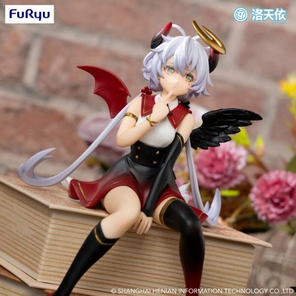 AMU SHP1033 03 FURYU - LUO TIAN YI Noodle Stopper Figure - V Singer Luo Tian Yi Fallen Angel ver.